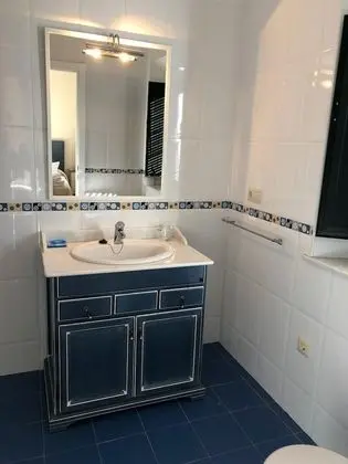 Tek Büyük Yataklı Oda, Balkon