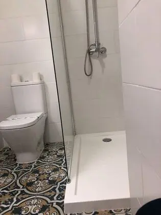 Tek Büyük Yataklı Oda, Balkon