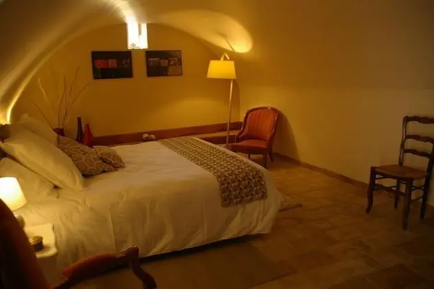 Comfort Üç Kişilik Oda, Banyolu/Duşlu, Bahçe Manzaralı (Ninon)