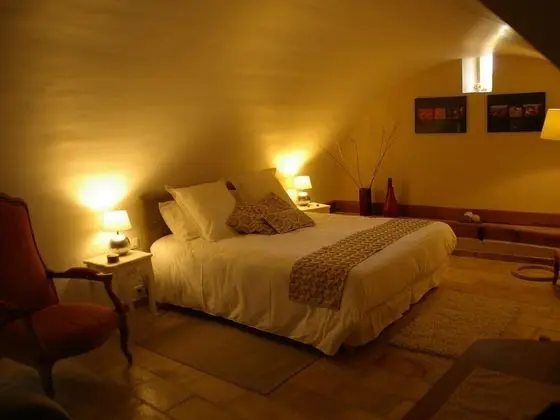 Comfort Üç Kişilik Oda, Banyolu/Duşlu, Bahçe Manzaralı (Ninon)