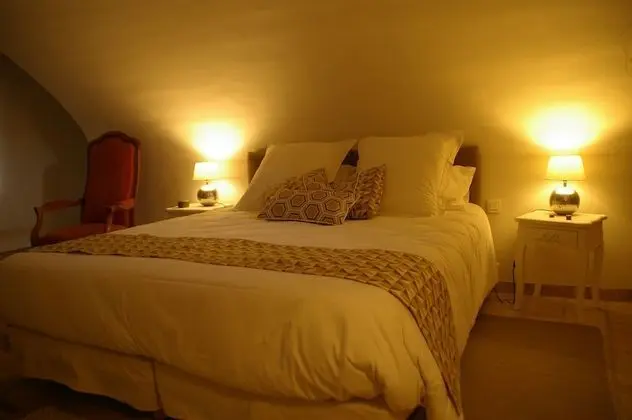 Comfort Üç Kişilik Oda, Banyolu/Duşlu, Bahçe Manzaralı (Ninon)