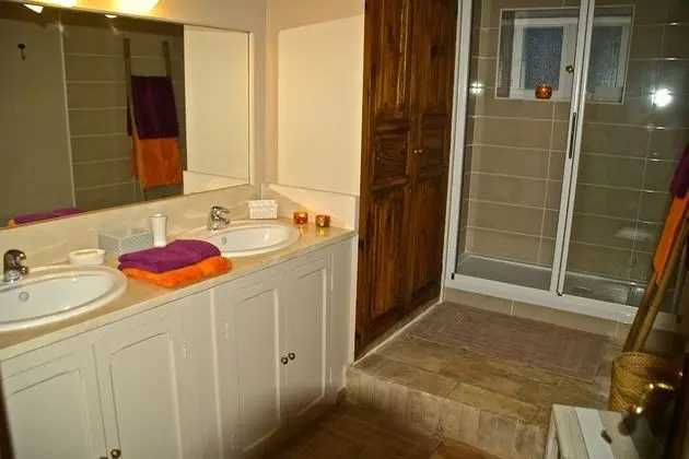 Comfort Üç Kişilik Oda, Banyolu/Duşlu, Bahçe Manzaralı (Ninon)