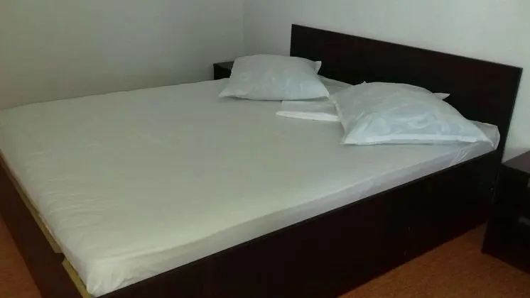 Üç Kişilik Oda