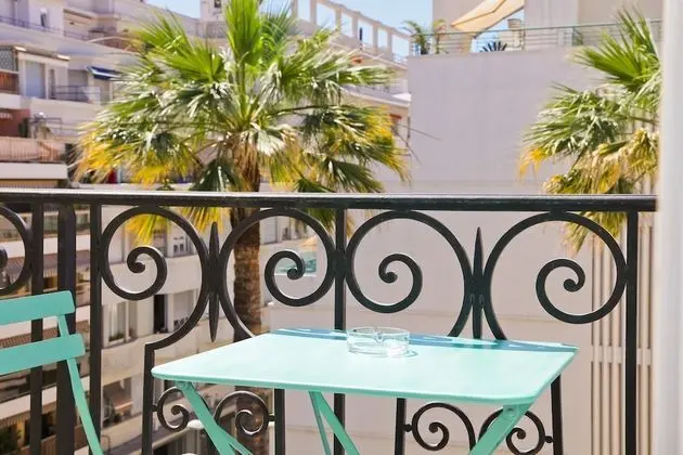 Executive Üç Kişilik Oda, Balkon