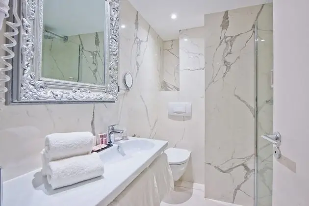 Executive Üç Kişilik Oda, Balkon