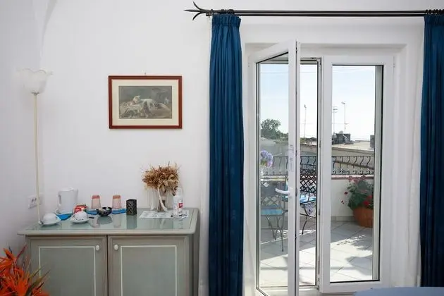 Comfort Tek Büyük Yataklı Oda