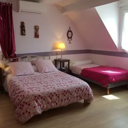 Tek Büyük Yataklı Oda (Pinède)