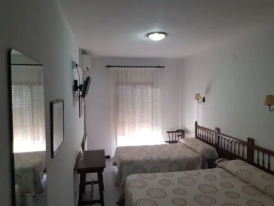 Tek Büyük Yataklı Oda