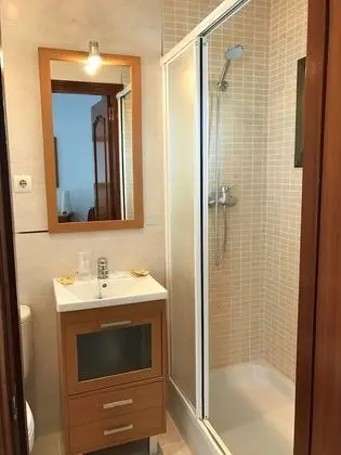 Büyük Yataklı Tek Kişilik Oda