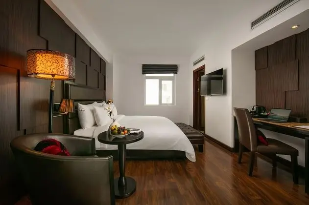 Premium Tek Büyük Yataklı Oda