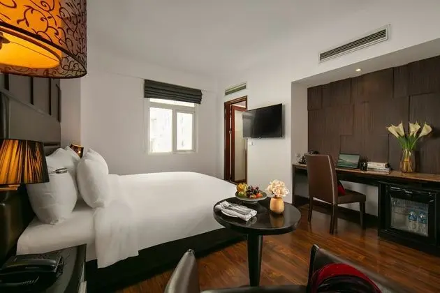 Premium Tek Büyük Yataklı Oda