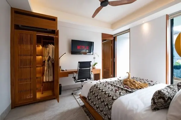 Grand Villa, 3 Yatak Odası, Kişiye Özel Havuzlu, Havuz Manzaralı