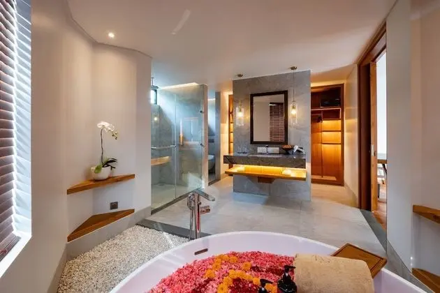 Grand Villa, 3 Yatak Odası, Kişiye Özel Havuzlu, Havuz Manzaralı