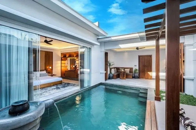 Grand Villa, Kişiye Özel Havuzlu, Havuz Manzaralı