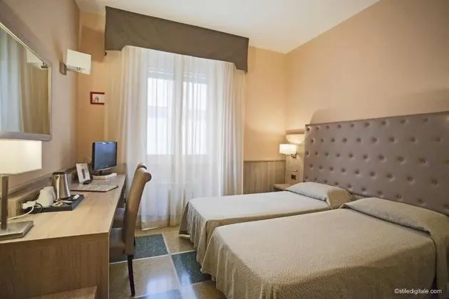 Standard Tek Büyük veya İki Ayrı Yataklı Oda