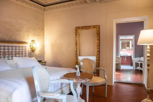 Deluxe Tek Büyük Yataklı Oda, Tepe Manzaralı