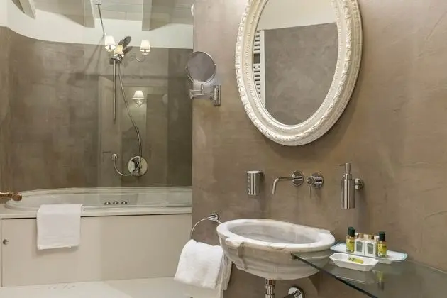 Deluxe Tek Büyük Yataklı Oda, Tepe Manzaralı