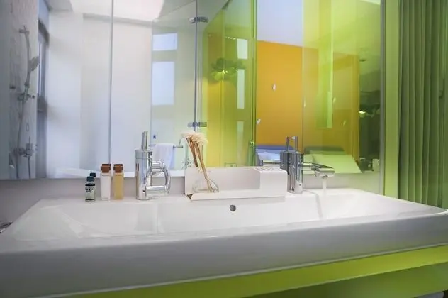 Exclusive Tek Büyük Yataklı Oda