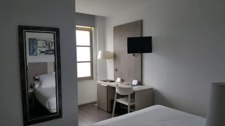 Economy Tek Büyük Yataklı Oda (ground floor)