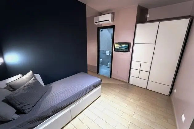 Üç Kişilik Oda
