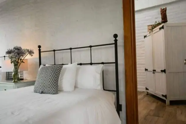 Deluxe Tek Büyük Yataklı Oda, Bahçe Manzaralı, Bahçeli