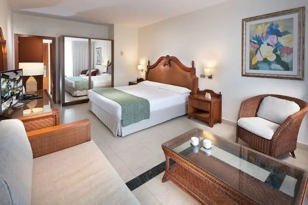 Standard Room 2 Adults + 1 Child