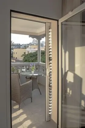 Tek Büyük Yataklı Oda, Balkon