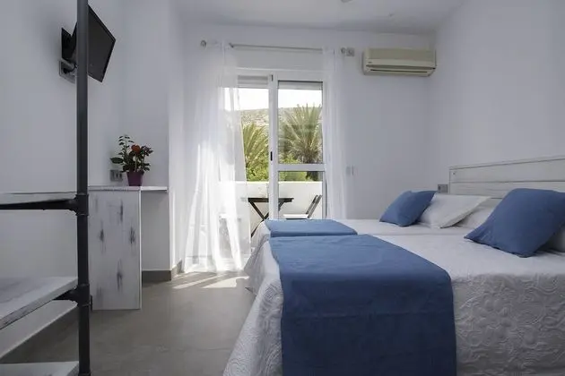 Tek Büyük Yataklı Oda, Balkon (vista lateral al mar)