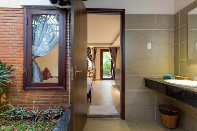 Bungalov, Balkon, Havuz Manzaralı