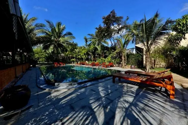 Bungalov, Balkon, Havuz Manzaralı