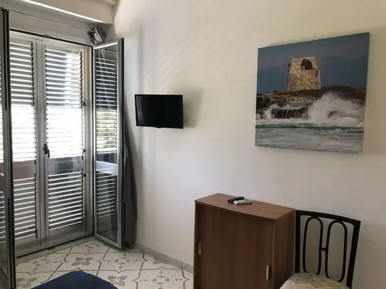 Classic Tek Büyük Yataklı Oda (Gialla)