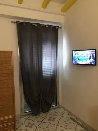 Classic Tek Büyük Yataklı Oda (Gialla)