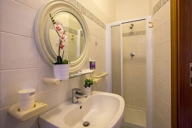 Economy Tek Büyük Yataklı Oda, 1 Büyük (Queen) Boy Yatak, Sigara İçilmez