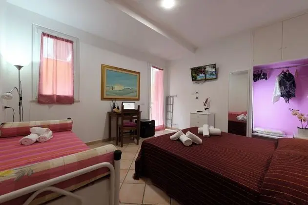 Standard Dört Kişilik Oda, Sigara İçilmez