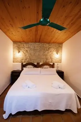 Tek Büyük Yataklı Oda, Dağ Manzaralı