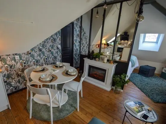 Luxury Apart Daire, Banyolu/Duşlu, Bahçe Manzaralı