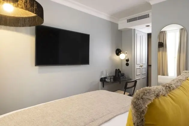 Standard Tek Büyük Yataklı Oda