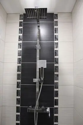 Standard Oda, 1 Büyük (Queen) Boy Yatak, Sigara İçilmez (Chambre Atelier)