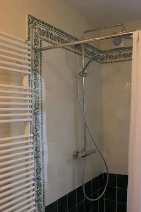 Süit, Teras, Bahçe Manzaralı