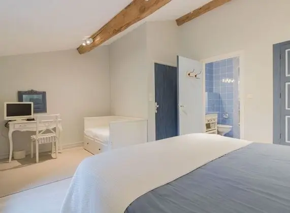 Standard Büyük Yataklı Tek Kişilik Oda