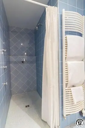 Standard Büyük Yataklı Tek Kişilik Oda