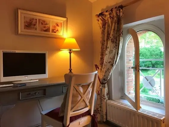 Standard Büyük Yataklı Tek Kişilik Oda