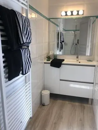 Kır Evi, Özel Banyo (Le bonheur de Ronsard)