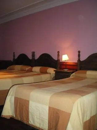 Üç Kişilik Oda, Ortak Banyo