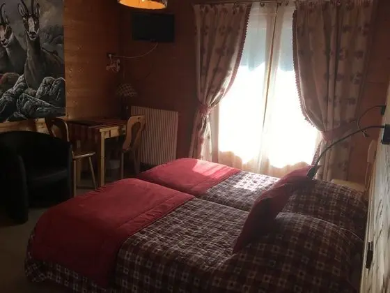 İki Ayrı Yataklı Oda, Sigara İçilmez