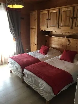 İki Ayrı Yataklı Oda, Sigara İçilmez