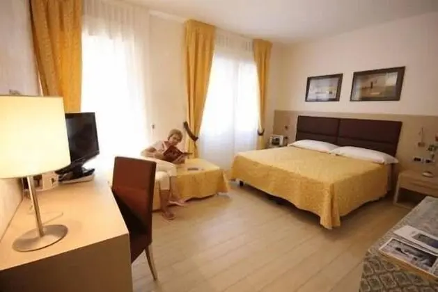Superior Tek Büyük Yataklı Oda