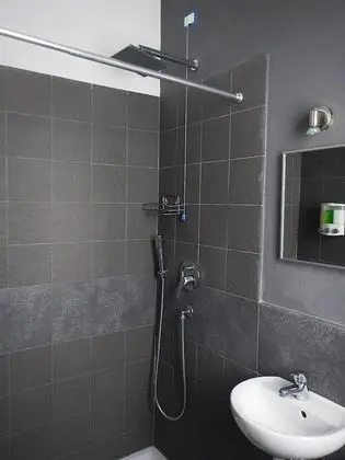 Tek Büyük veya İki Ayrı Yataklı Oda, Özel Banyo