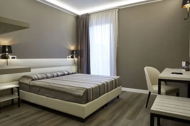 Tek Büyük veya İki Ayrı Yataklı Oda