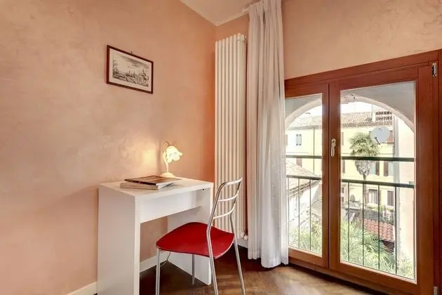 Apart Daire, 2 Yatak Odası, Sigara İçilmez